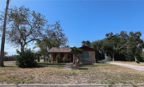 701 Tito Street, Alice, TX, 78332 | Card Image