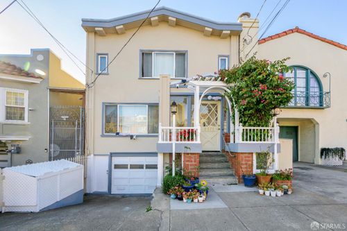 2371 30th Ave, San Francisco, CA, 94116-2230 | Card Image
