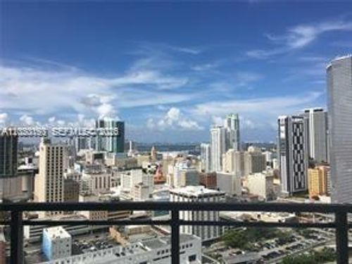 3204-90 Sw 3rd St, Miami, FL, 33130 | Card Image