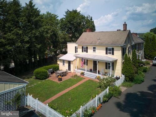 226 Court St, NEWTOWN, PA, 18940-1914 | Card Image