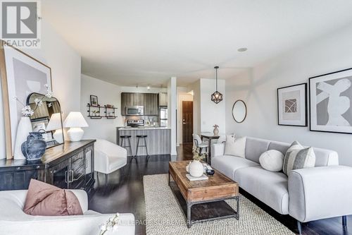 504-85 The Donway W, North York, ON, M3C0L9 | Card Image