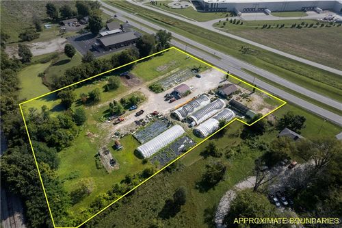 8911 Highway 62, Charlestown, IN, 47111-8407 | Card Image