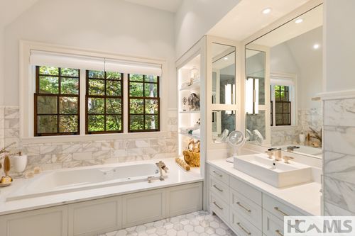 2071 High Mountain Dr, Cashiers, NC, 28717 | Card Image