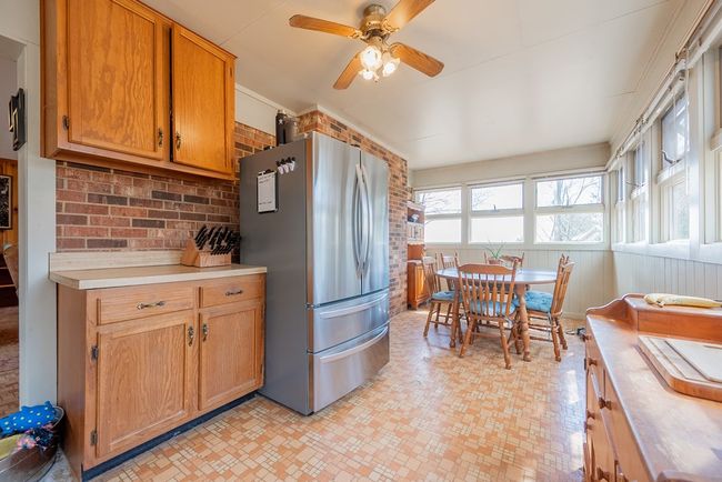 27 Glenn Pine Ln, House other with 3 bedrooms, 3 bathrooms and null parking in Fancy Gap VA | Image 16