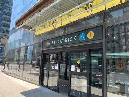 2516-488 University Ave, Toronto, ON, M5G0C1 | Card Image