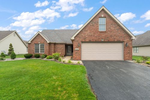10011 Wildwood Ln, Highland, IN, 46322-5521 | Card Image