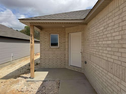 1056 Raven Walk Dr, Benton, AR, 72015-9005 | Card Image