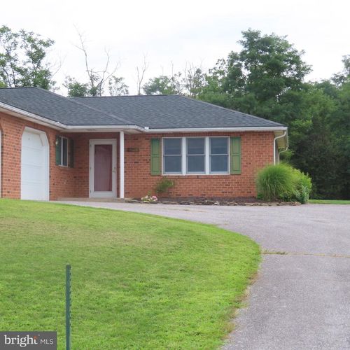 14108 Timothy Dr, GREENCASTLE, PA, 17225-8432 | Card Image