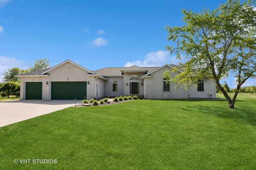 23803 E 3100 North Rd, Dwight, IL, 60420-8128 | Card Image