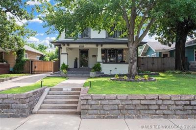 1527 S Newport Avenue, House other with 3 bedrooms, 2 bathrooms and null parking in Tulsa OK | Image 2