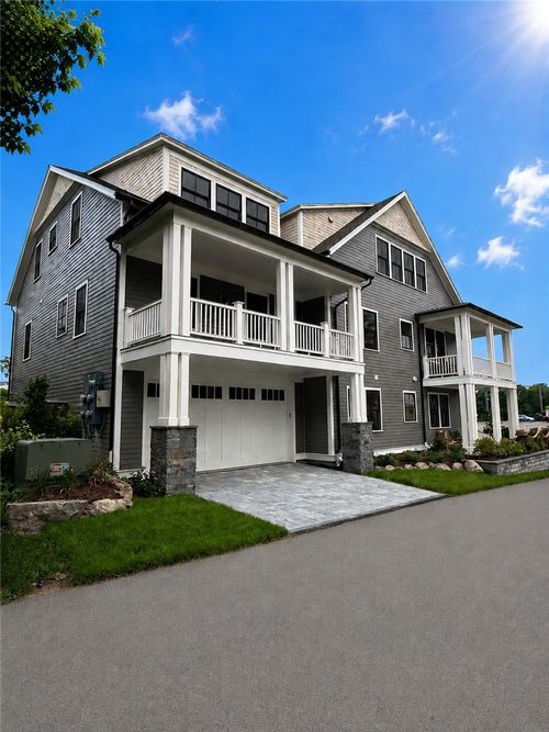 5c-67 Queen St, East Greenwich, RI, 02818-3739 | Card Image