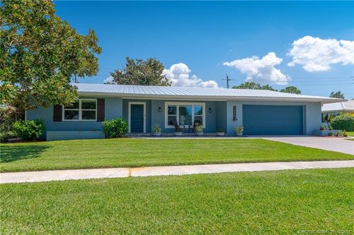 1442 Se Sunshine Ave, Port St Lucie, FL, 34952-6009 | Card Image