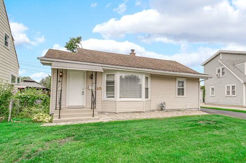 10 Belle Dr, Northlake, IL, 60164-2204 | Card Image