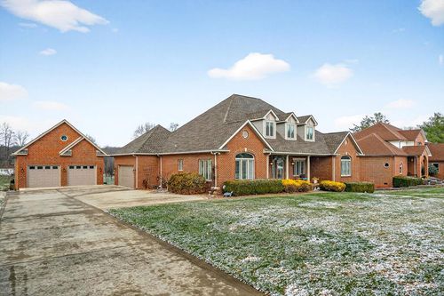 936 N Plantation Dr, Cookeville, TN, 38506-6182 | Card Image