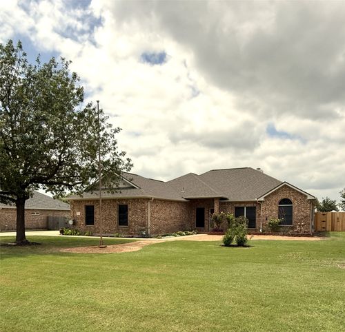 7396 County Road 424, Thrall, TX, 76578-8557 | Card Image