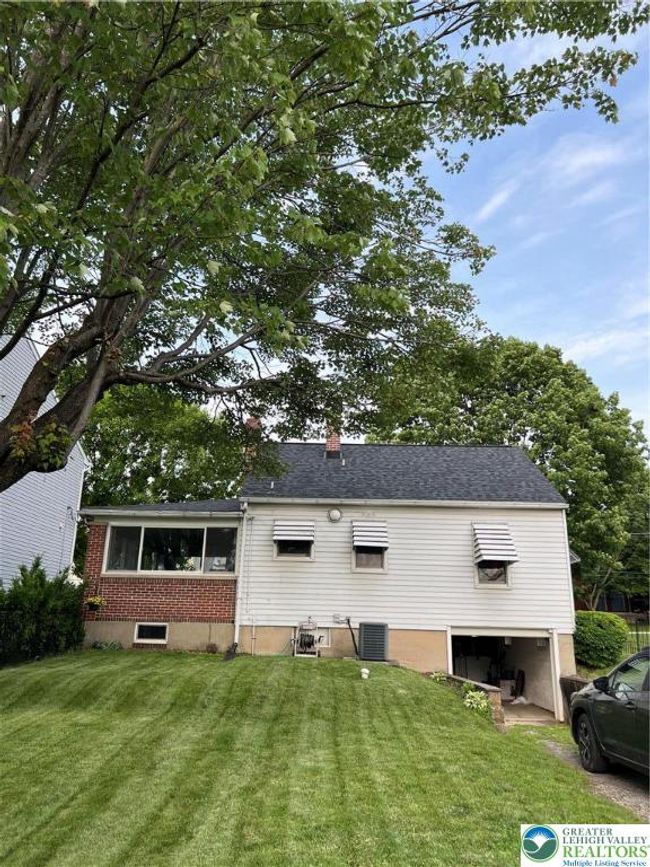 1540 Riegel St, House other with 2 bedrooms, 1 bathrooms and null parking in HELLERTOWN PA | Image 8
