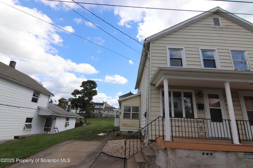 55 Hill St, Nanticoke, PA, 18634-1417 | Card Image