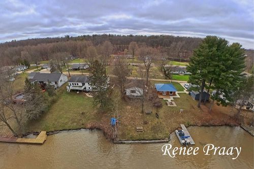 3511 Lake Allegan Dr, Allegan, MI, 49010-8402 | Card Image