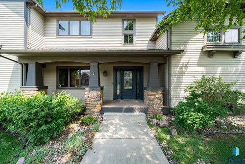 1600 S Parkview Blvd Boulevard, Brandon, SD, 57005 | Card Image