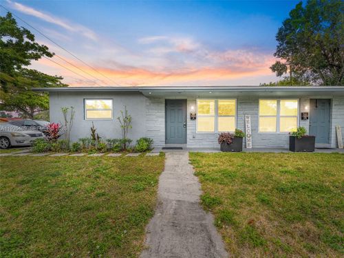 a-5880 Nw 19th St, Lauderhill, FL, 33313-4007 | Card Image