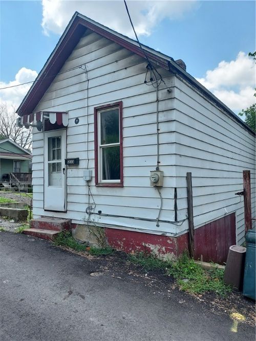 1233 Scott St, Mckeesport, PA, 15132-5238 | Card Image