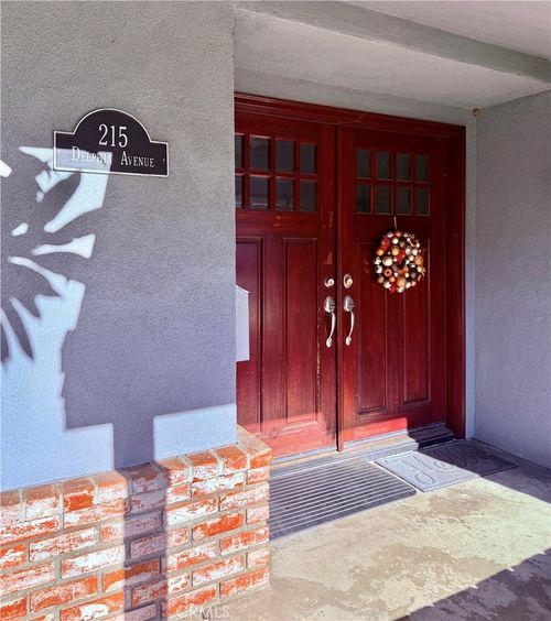 215 Delphia Ave, Brea, CA, 92821-4013 | Card Image