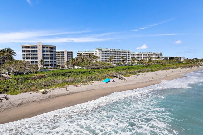 APT-122 - 1660 S Highway A1a, Condo with 3 bedrooms, 2 bathrooms and null parking in Jupiter FL | Image 9