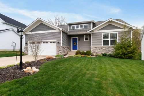 3911 Crown Dr, Valparaiso, IN, 46383-0005 | Card Image
