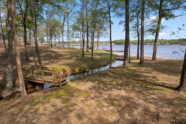 103 E Barker Creek Rd, House other with 3 bedrooms, 2 bathrooms and null parking in Scroggins TX | Image 13