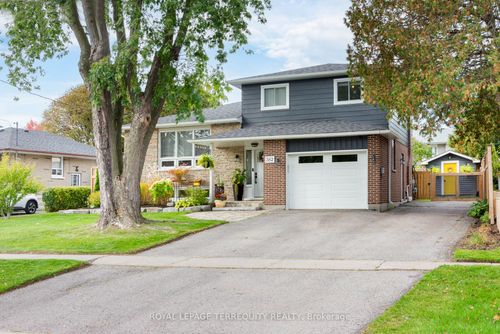 382 Nipigon St, Oshawa, ON, L1J4N9 | Card Image