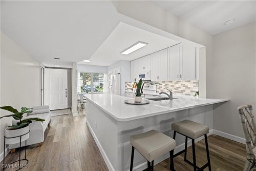 f102-1055 Forest Lakes Dr, NAPLES, FL, 34105-2271 | Card Image