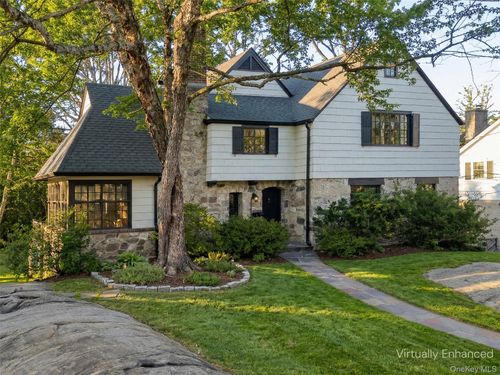 65 Howell Ave, Larchmont, NY, 10538-3227 | Card Image