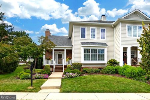 32-574 Gramercy Ln, DOWNINGTOWN, PA, 19335-4840 | Card Image