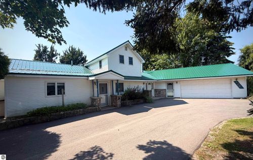 4607 N M 88, Central Lake, MI, 49622-9675 | Card Image