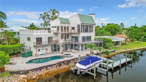 3766 Riviera Cir, BONITA SPRINGS, FL, 34134-4119 | Card Image