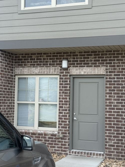 115 Bellvue Dr, Lebanon, TN, 37090-7828 | Card Image