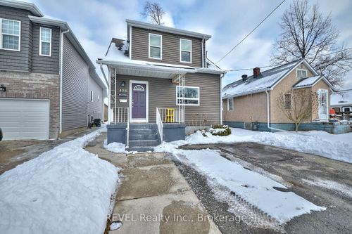 436 Mcalpine Ave N, Welland, ON, L3B1T3 | Card Image