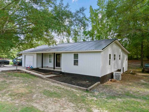 202 Dogwood Ln, Vina, AL, 35593-4333 | Card Image