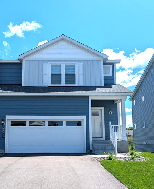 39743 Fallbrook Ave, North Branch, MN, 55056-7406 | Card Image