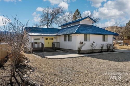 115 Payette River Rd, Horseshoe Bend, ID, 83629-5021 | Card Image