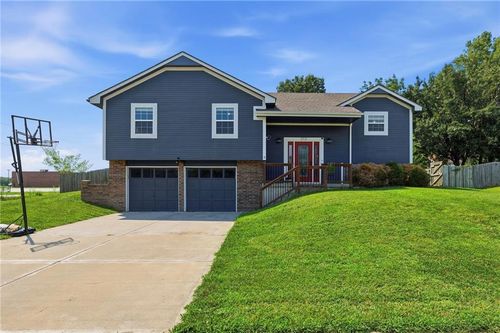 212 Dawn Ave, Belton, MO, 64012-2300 | Card Image