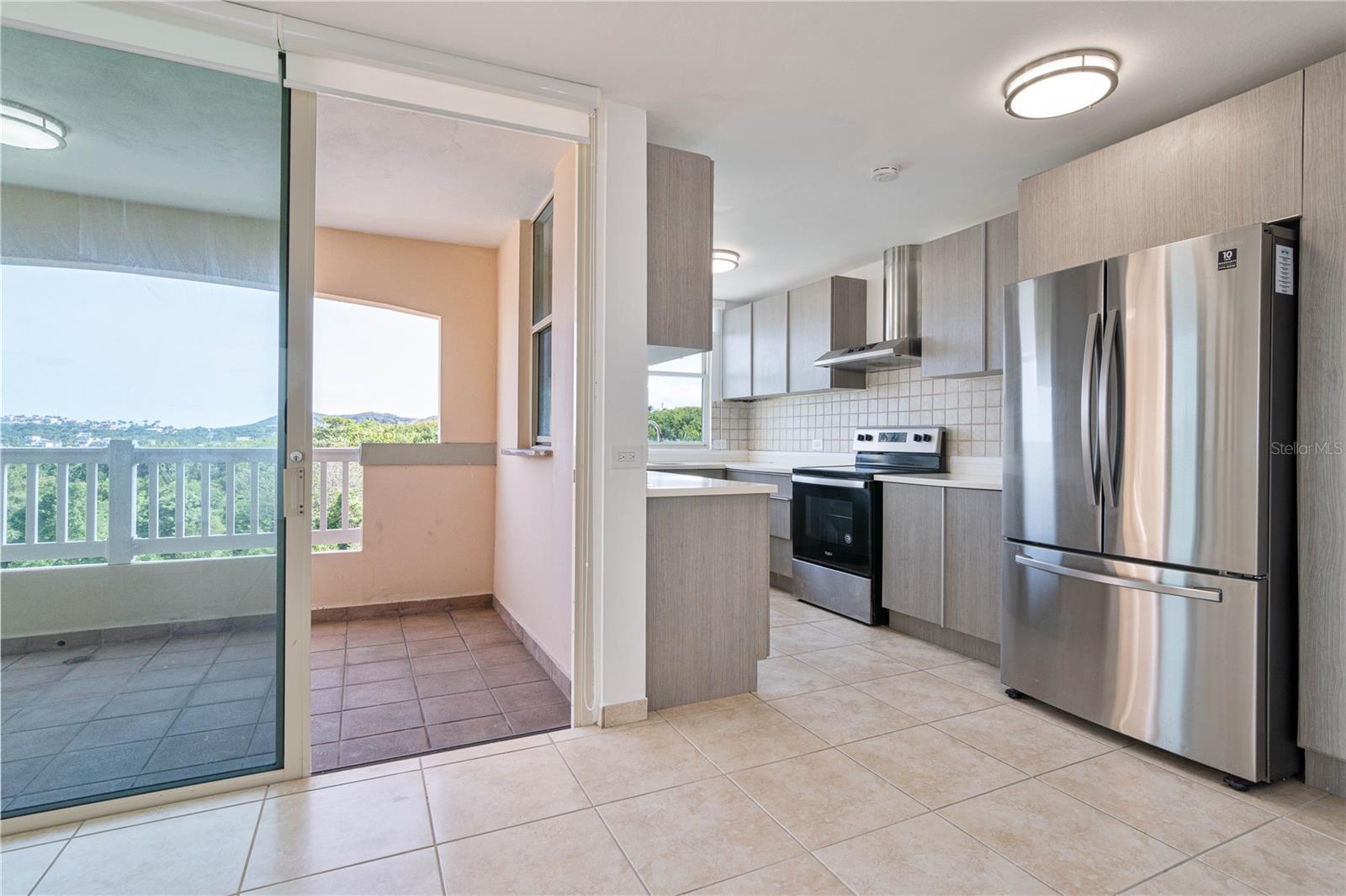Residential Lease en alquiler en HUMACAO, 285 PALMAS INN WAY, 2700 m²