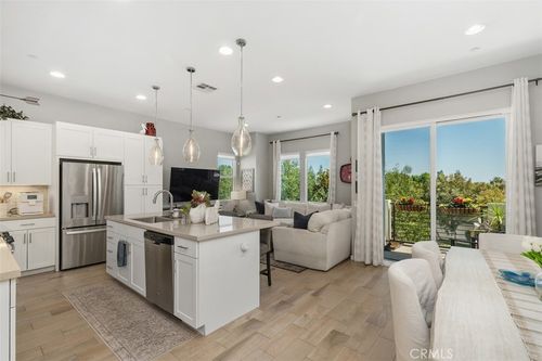432 Broadway Dr, Brea, CA, 92821-8010 | Card Image