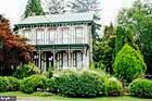 108 S Market St, NEWMANSTOWN, PA, 17073-9220 | Card Image