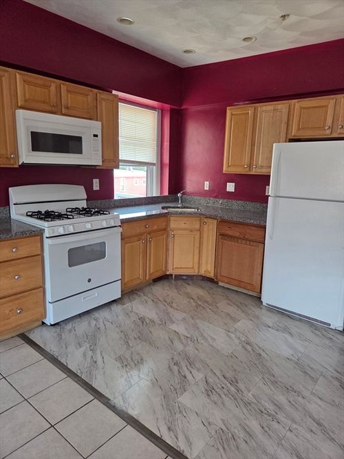 apt-h-42 Joyce St, Lynn, MA, 01902-5607 | Card Image