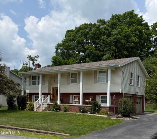 700 Claybrook Drive, Altoona, PA, 16602 | Card Image