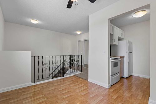 4-4547 7 Ave Se, Calgary, AB, T2A5E4 | Card Image