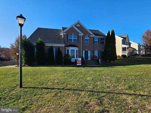 2 Grace Manor Ct, FREDERICKSBURG, VA, 22406-7274 | Card Image