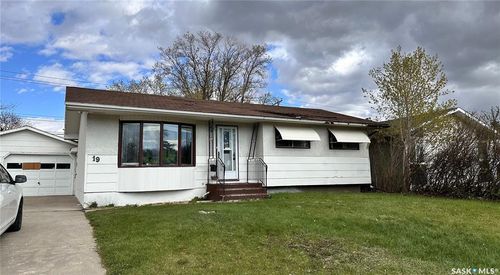 19 O'Neil Cres, Saskatoon, SK, S7N1W7 | Card Image