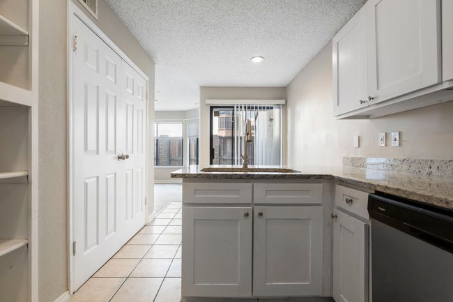 APT-137 - 521 Ranch Trl, Condo with 2 bedrooms, 2 bathrooms and null parking in Irving TX | Image 11